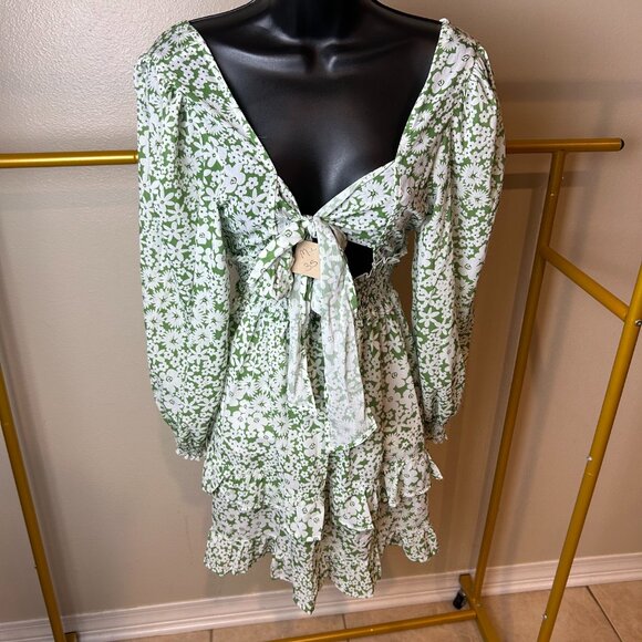 CHARMING CHARLIE RUFFLE DRESS (MED) - Picture 12 of 12